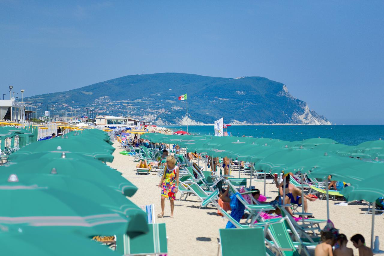 Villaggio Turistico Internazionale Porto Recanati Dış mekan fotoğraf
